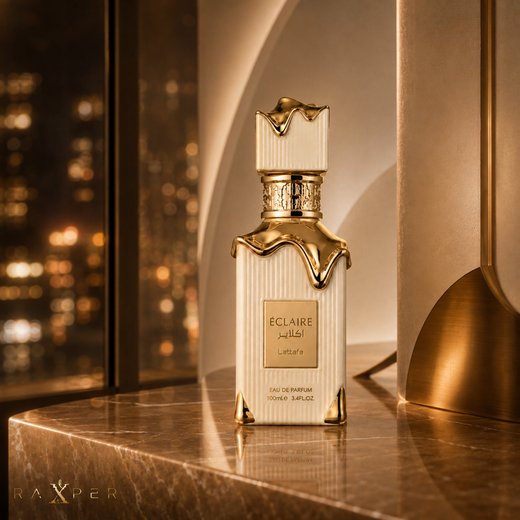 عطر لطافه اکلیر در فضای مدرن کرمی و طلایی با نور گرم و لوکس