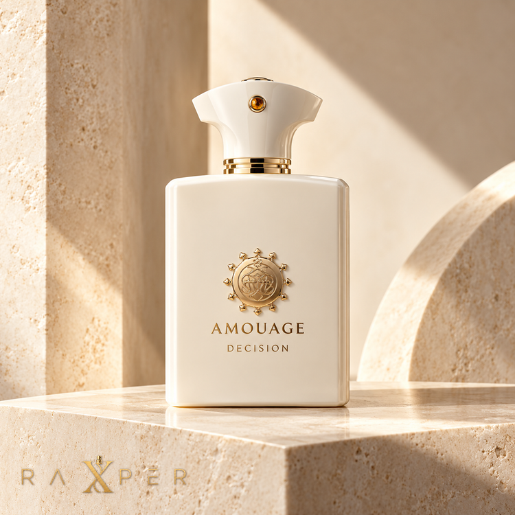عطر آمواج دیسیژن با شیشه سفید و جزئیات طلایی در نمای استودیویی لوکس