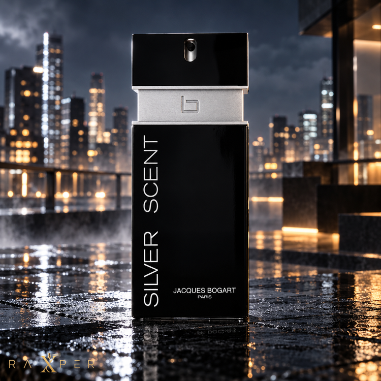 1. عطر بوگارت سیلور سنت در فضای شبانه شهری با طراحی مردانه و لوگوی RAXPER