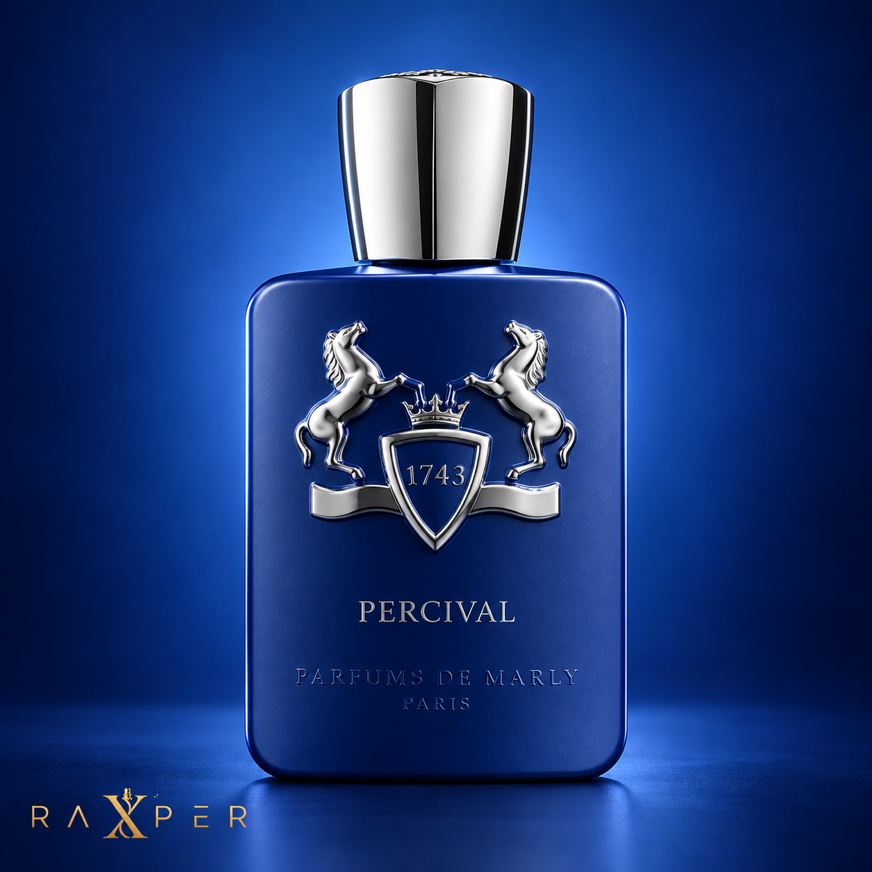 عطر پارفومز د مارلی پرسیوال با بطری آبی در نمای استودیویی لوکس