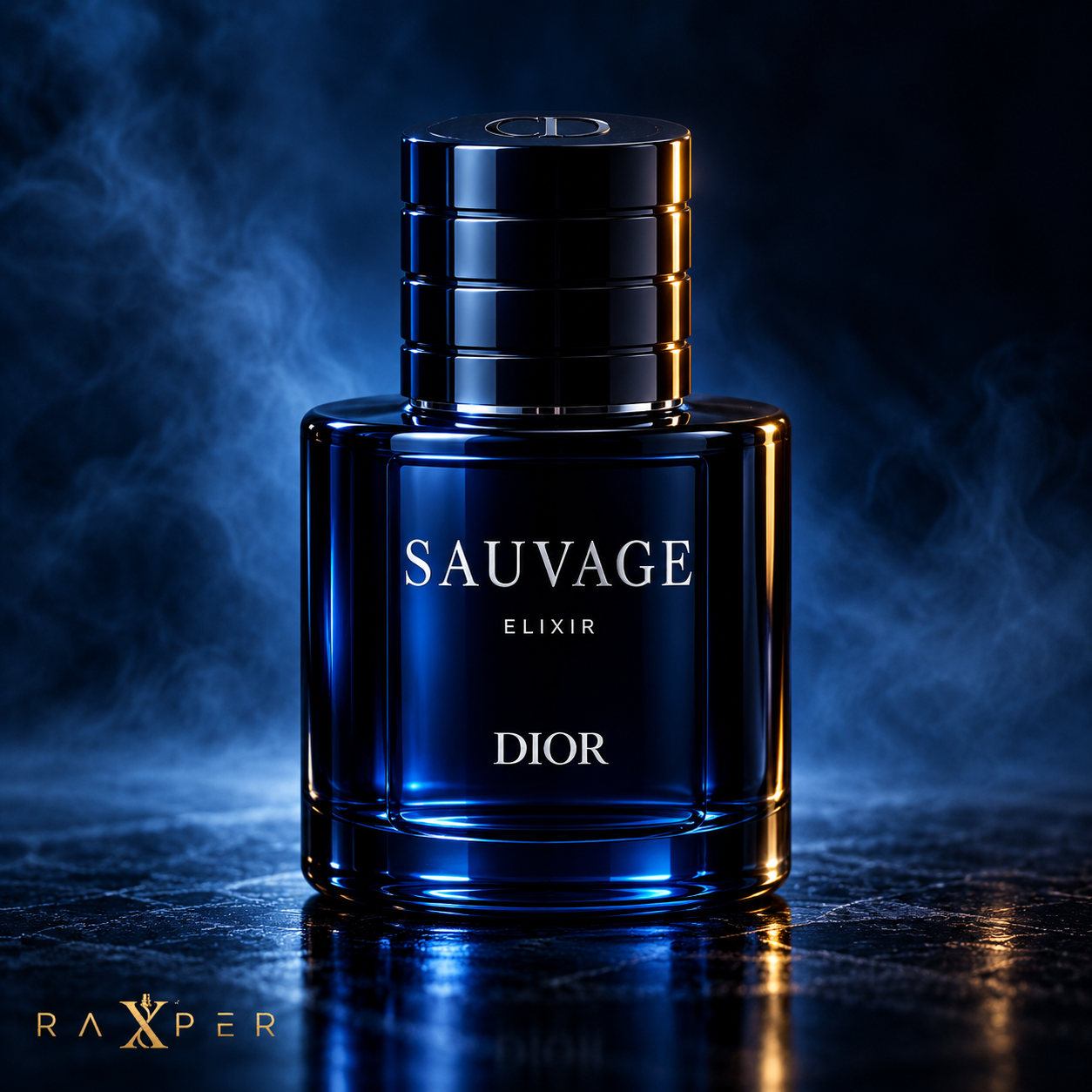 عطر دیور ساواج الیکسیر با بطری آبی تیره در نمای استودیویی لوکس
