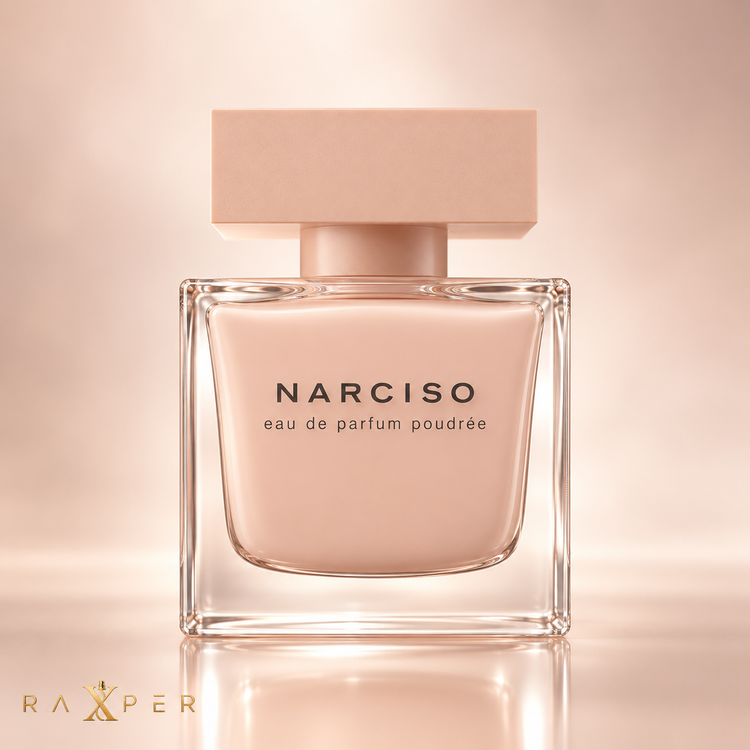 عطر نارسیسو رودریگز نارسیسو پودره با بطری کرم و صورتی در نمای استودیویی لوکس