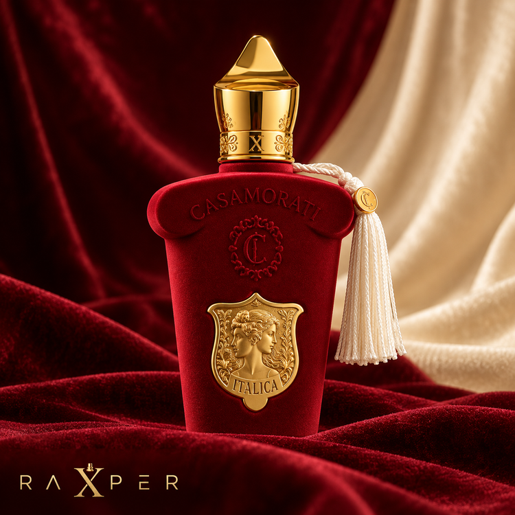 عطر گرمی زرجوف کازاموراتی ایتالیکا با بطری مخملی قرمز کارمین، درپوش طلایی حکاکیشده، منگوله ابریشمی سفید و پلاک طلایی ایتالیکا با لوگوی رکسپر