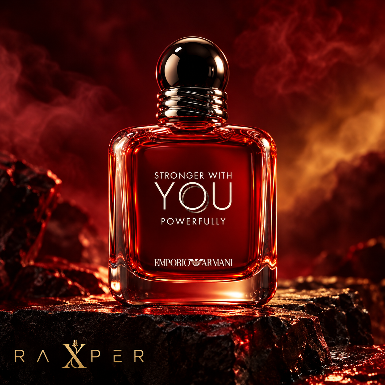 عطر گرمی امپوریو آرمانی استرانگر ویت یو پاورفولی با بطری شیشه‌ای قرمز تیره، درپوش مشکی براق و حلقه فلزی نقره‌ای روی پایه سنگی در فضای دودی زرشکی با لوگوی رکسپر